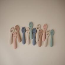 Mushie Silicone First Spoon Art.101630 Soft silicone spoon (2 pcs.)