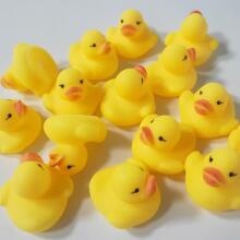 Quack-tastic Mini Tiny Duck Art.26419 Mini gumijas pilīte 4X3cm