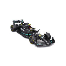 BBURAGO 1:24 auto with display box F1 Mercedes-AMG F1 W14 E Performance, 18-28028