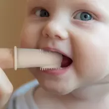 Haakaa  Silicone Finger Toothbrush  Art.TPS036-C Cream