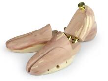 Shoe trees, cedar, pair size 36-37 Massido