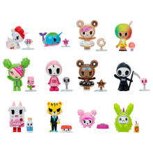 TOKIDOKI figure with accessory, 5 cm