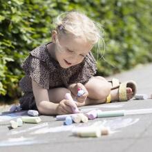 Creative Chalks for Asphalt