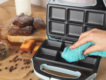 Giles &amp; Posner EK5921GSBLVDE Cake Maker