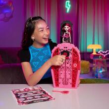 Monster High Skulltimate Secrets: Garden Mysteries – Draculaura Doll & Magical Wardrobe Set