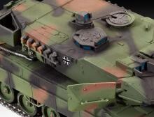 Revell plastic model Leopard 2 A6/A6M 1:72