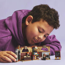 LEGO Harry Potter Hogwarts Castle: Charms Class