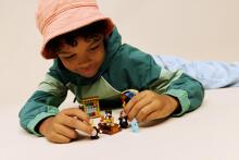 LEGO Harry Potter Hogwarts Castle: Sorting Hat Ceremony