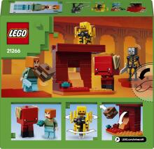 LEGO Minecraft The Nether Lava Battle