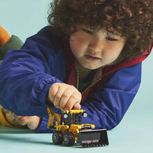 LEGO Technic Экскаватор-погрузчик