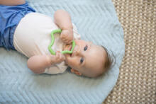 Dr.Brown's TE109 Flexees Teether Zaļš