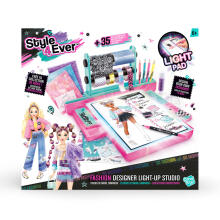 STYLE 4 EVER playset Fashion Designer Light-up Studio
