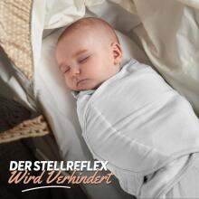 Summer Infant Art.299915 Swaddle Me Gray Cotton swaddle for comfortable sleep; suitable for swaddling babies weighing 3.2 kg to 6.4 kg.