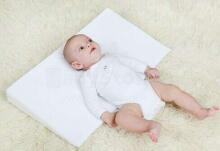 La bebe™ Klin Antireflux Art.81128 Small pillow from foam rubber, with a pillowcase