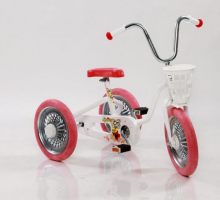 Triratukas triratukas „Velo Machine Sparite“ - su tvirtu plieniniu rėmu, ratais su guminėmis padangomis