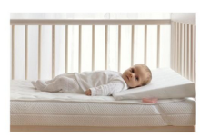 Baby Love Art.70857 antirefluksinė pagalvė (klin) pagaminta iš putplasčio ir pagalvės užvalkalas su užtrauktuku