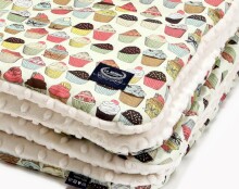 „La Millou“ menas. 83456 Toddler antklodė „Cupcakes Ecru Premium“ dvipusė antklodė (80x100 cm)