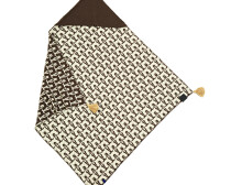 La Millou Art. 83607 Cotton Tender Blanket Latte Bears Augstākās kvalitātes divpusēja sedziņa ar kapuci (80x80 cm) 