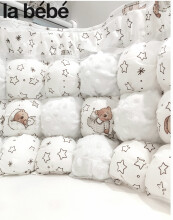 La Bebe™ Cloud L.Ed. Art.86018 Björn Cotton BomBon Bumper Bears Мягкий Бортик-охранка для детской кроватки с рюшей 60см