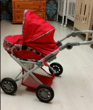 „Wokke Pram Doll“ vežimėlis „Magda Red Classic“ lėlių vežimėlis su krepšiu