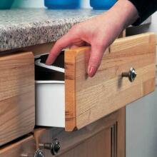 Britton Cabinet Drawer Lock Art.B1807